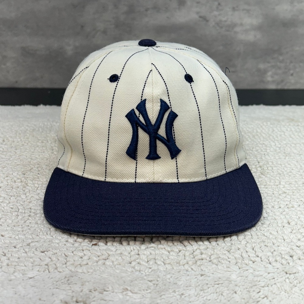 90s Vintage New York Yankees Pinstripe Snapback Hat OSFA Two Tone Embroidered